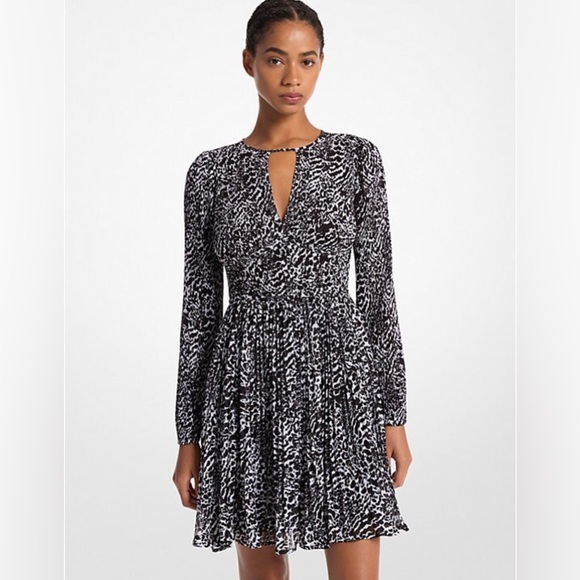 MICHAEL MICHAEL KORS Ocelot Print Empire Waist Pleated Skirt Midi Dress XS. NWT - Picture 1 of 12